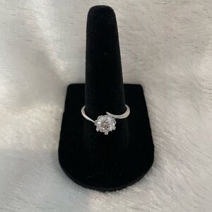 Woman’s Moissanite solitaire woman’s ring size 8